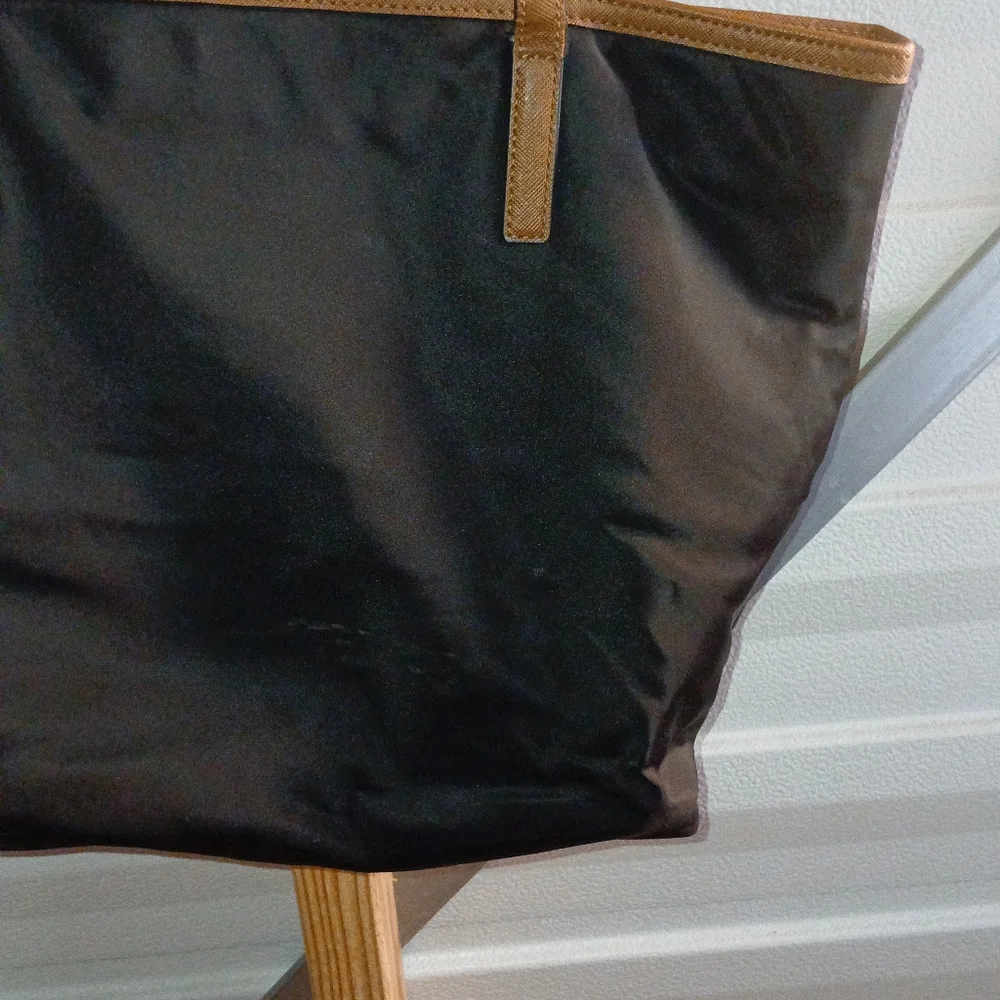 Michael Kors Black and Tan Structured Tote with Gold Hardware - Picture 7 of 16